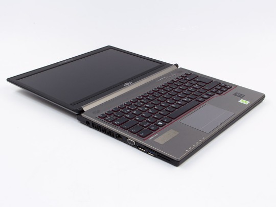 Fujitsu LifeBook E734 repasovaný notebook, Intel Core i5-4300M, HD 4600, 8GB DDR3 RAM, 480GB SSD, 13,3" (33,8 cm), 1600 x 900 - 1528517 #5
